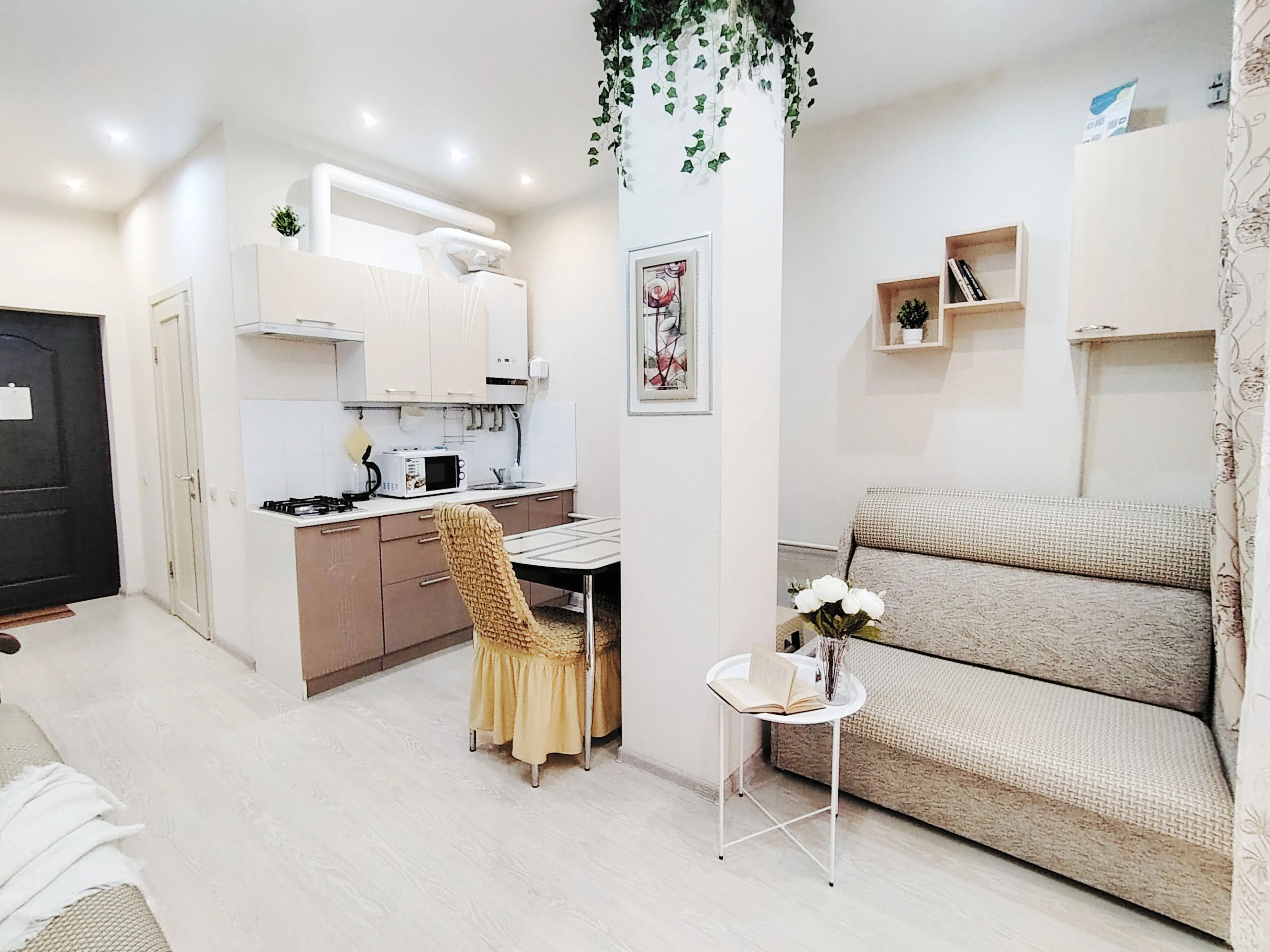 Делюкс на Тростниковой 35 Deluxe Apartment