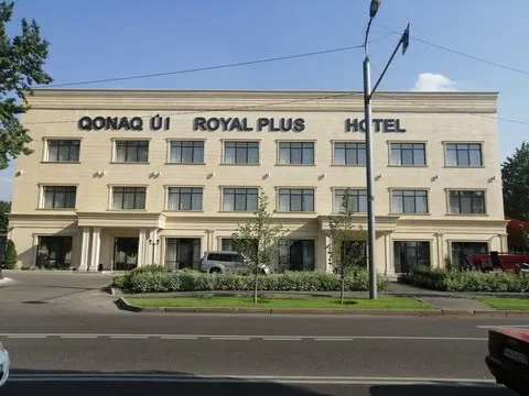 Отель «Royal Plus»