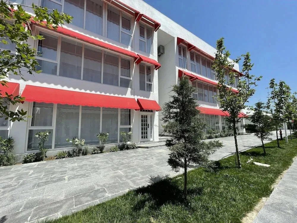 Апарт-отель «La Maison Blanche Luxury Boutique Apartment»