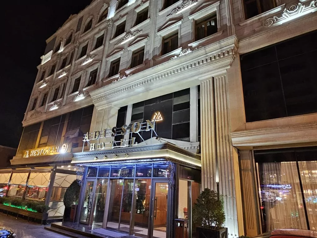 Addison Hotel