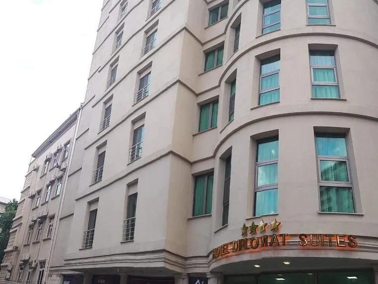 Отель «Diplomat Suites Hotel»