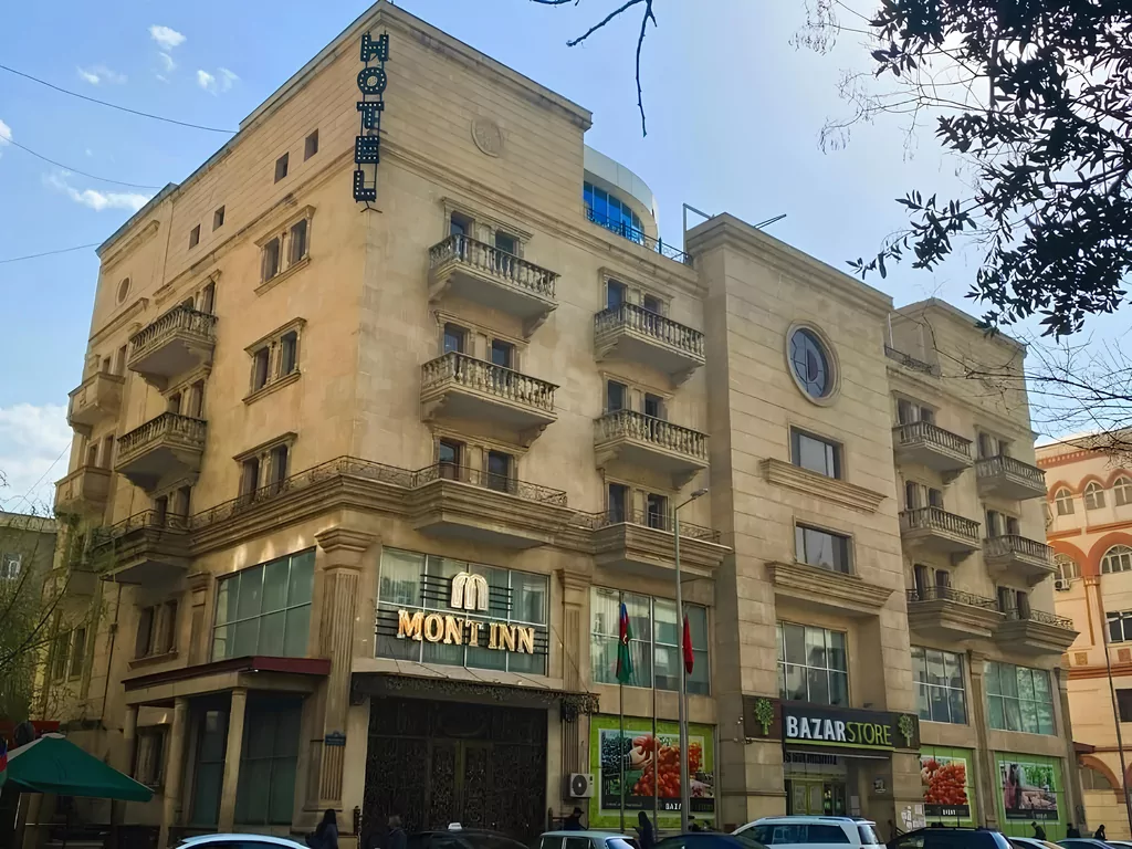 Mont Inn