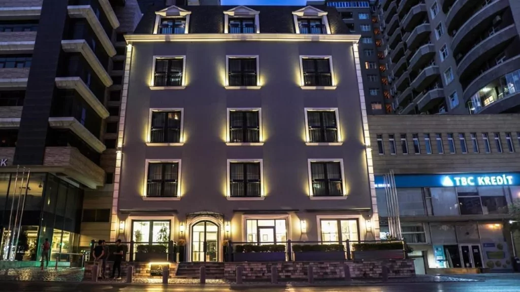 Port Rivoli Hotel