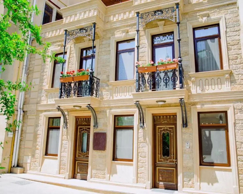 Royal Antique Boutique Hotel