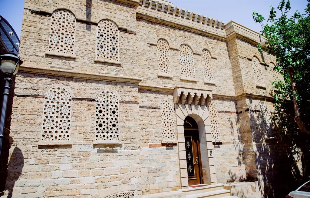 Royal Historical Boutique