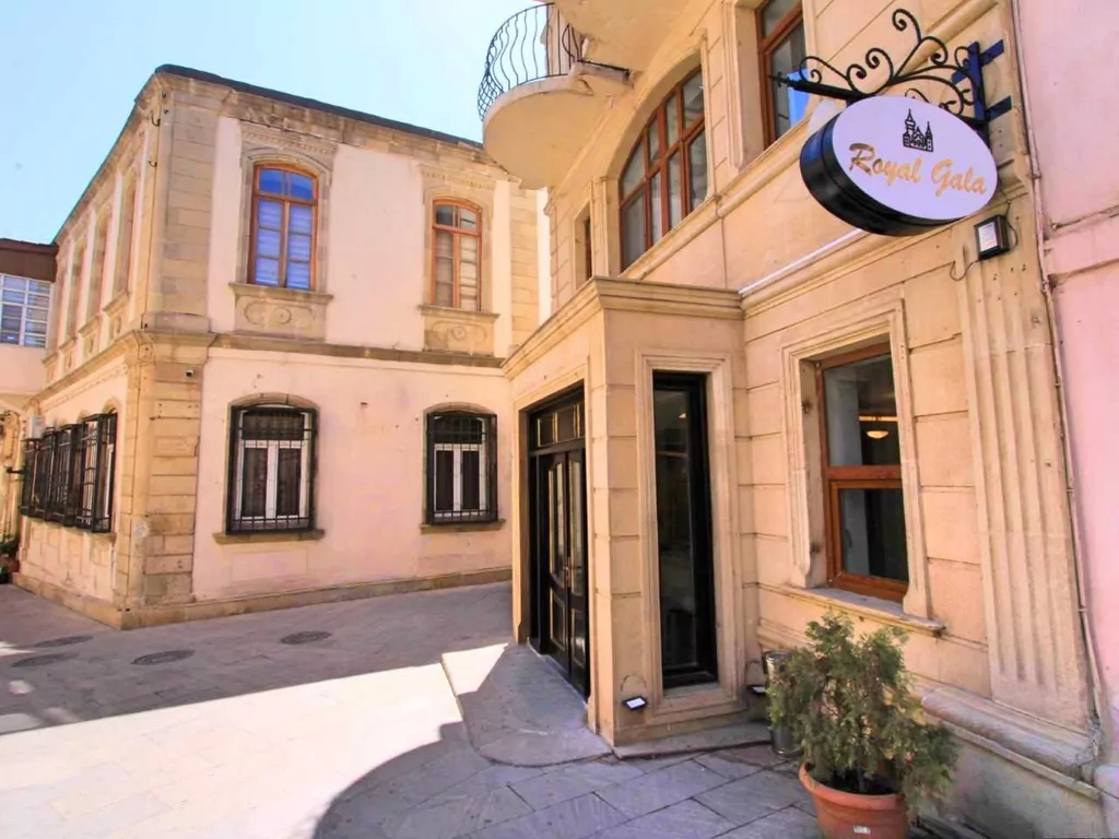 Senator Hotel & Restaurant