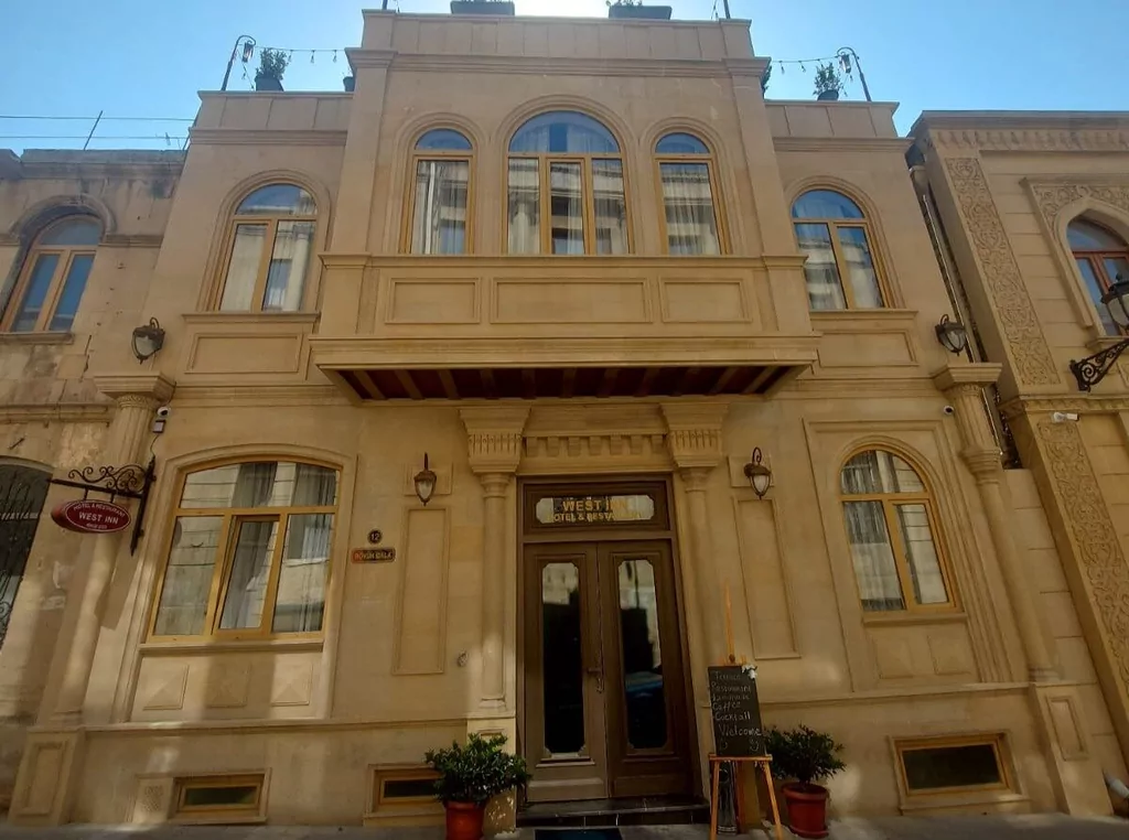 West Inn hotel baku