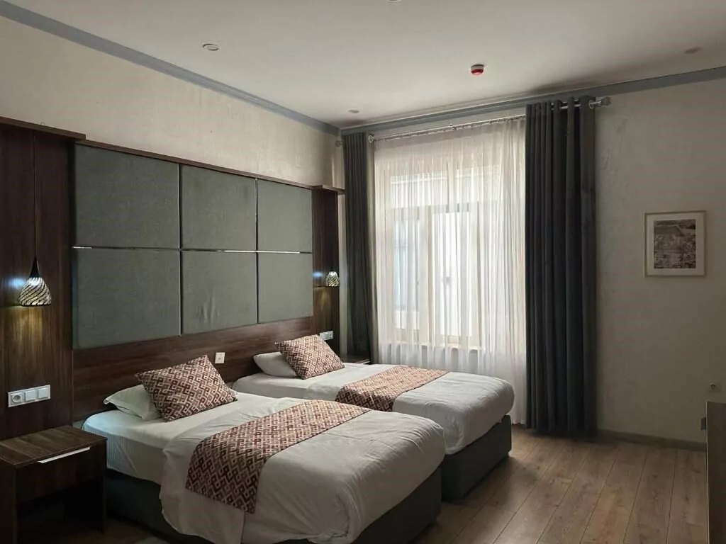 Atrium Hotel