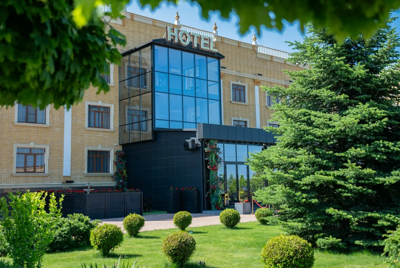 Royal Hall (Черкесск)
