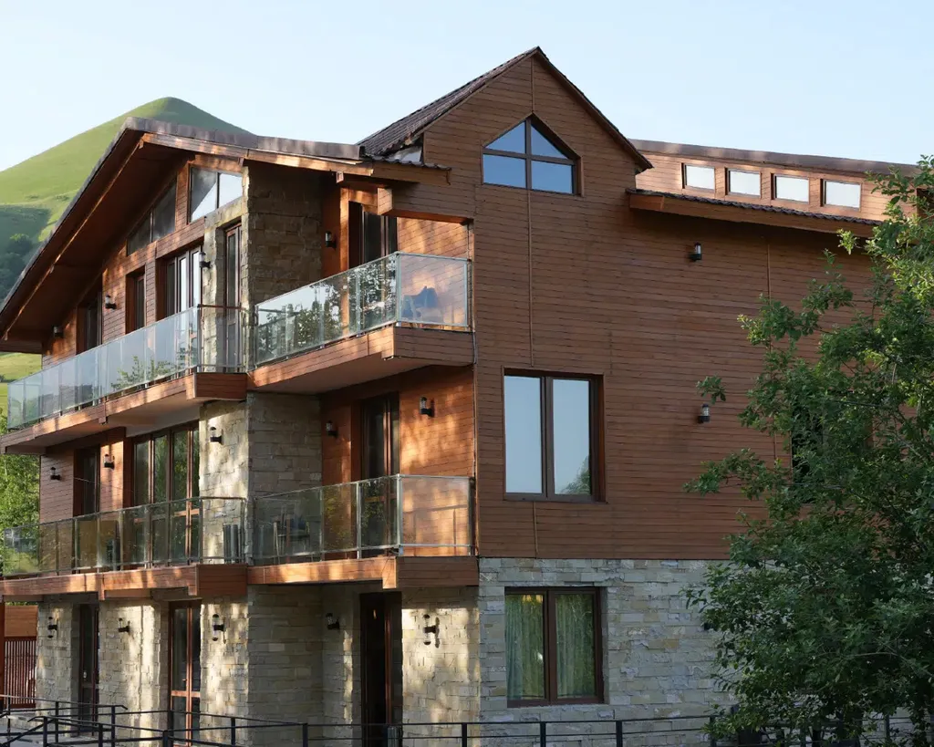 Отель «Pine Chalets»