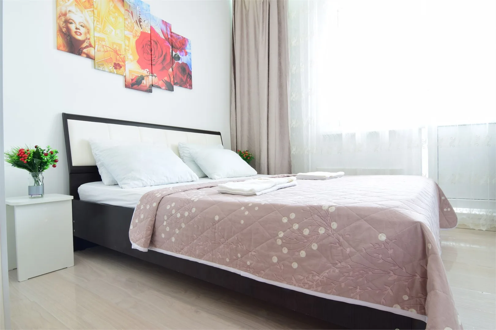 Lion apartment на Алtксандра Усольцева 12