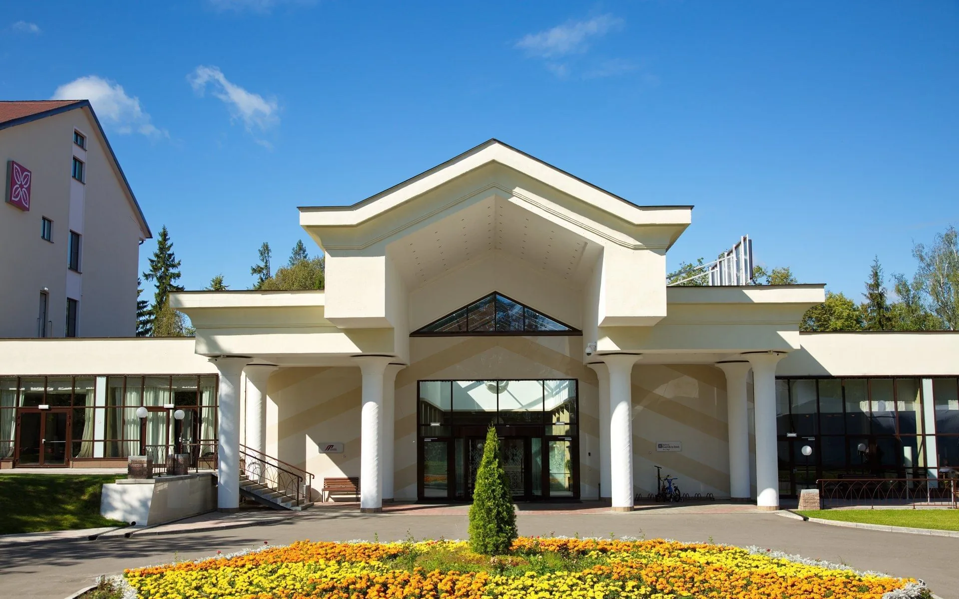 Hilton Garden Inn Moscow New Riga 4*