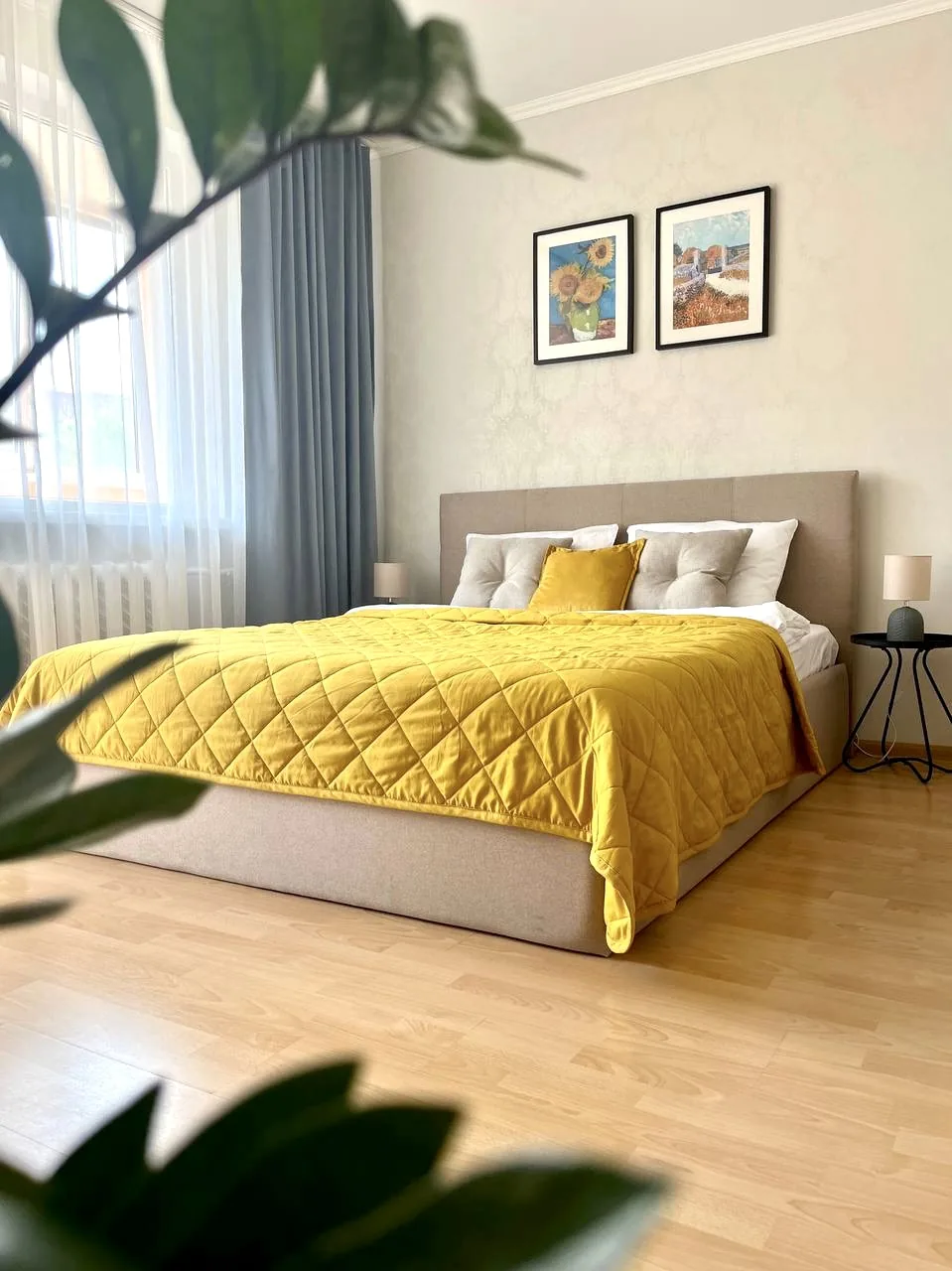 ApartMari  Просторные апартаменты в самом центре у озера