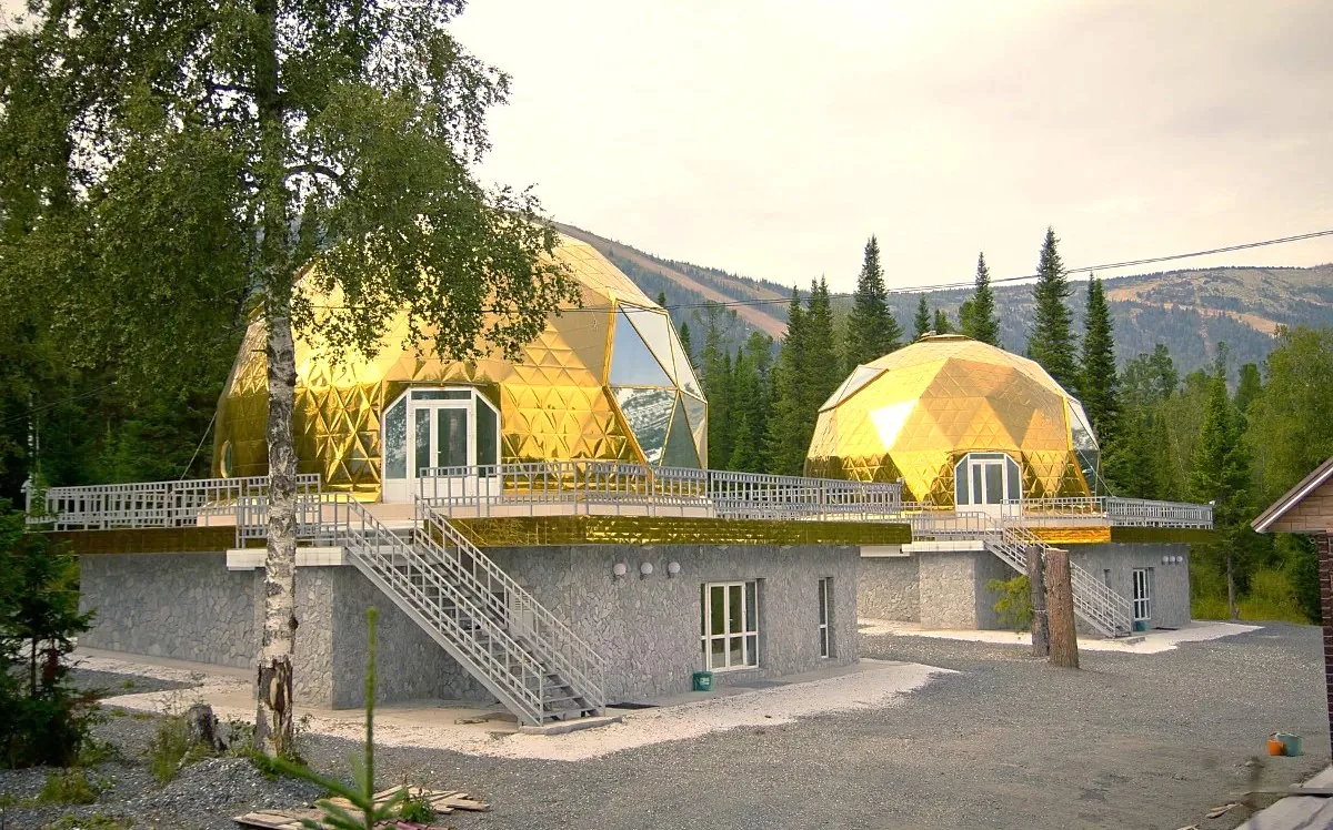 Голден Палас