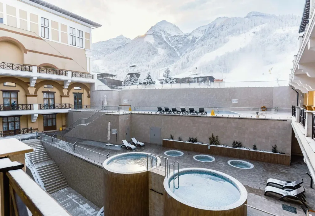 "Novotel Resort and spa Krasnaya Polyana" отель