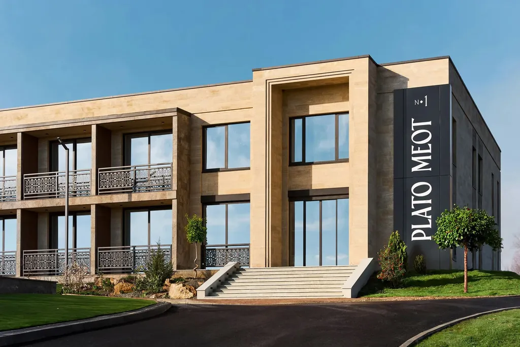 Гостиница «PLATO MEOT Park & Hotel»