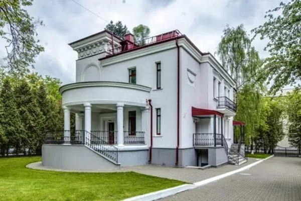 ДипсервисХолл