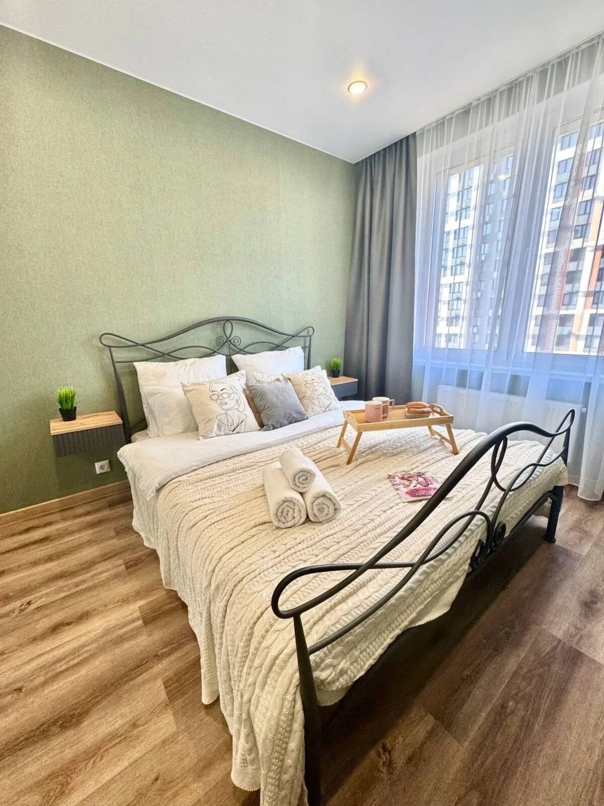 LifeApartments Кутузовский 4к1