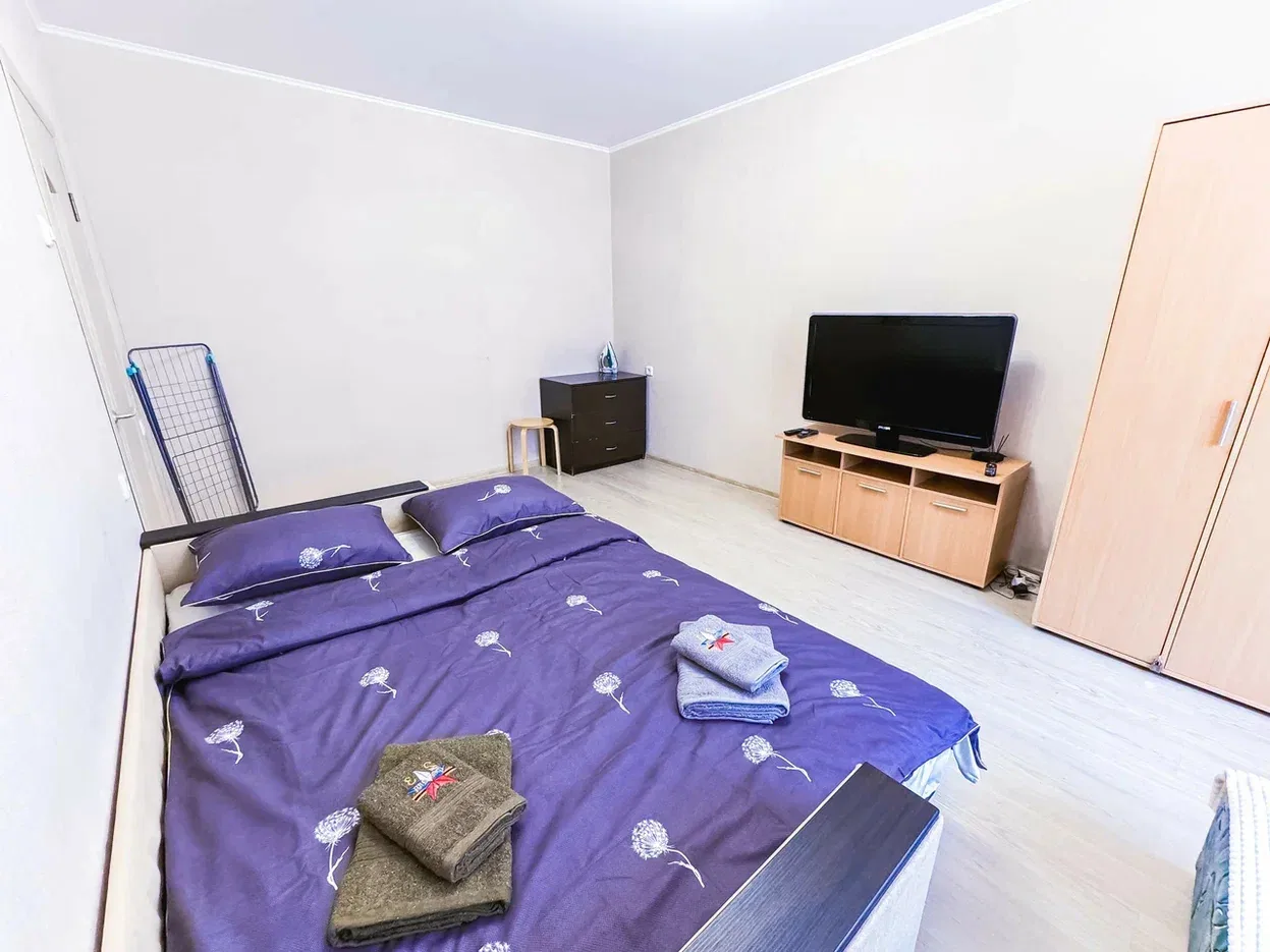 Посуточно Юности 1