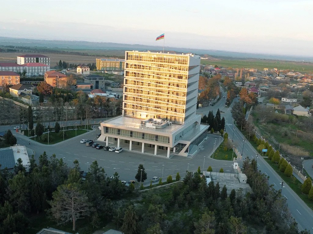 Санаторий «Naftalan Central Wellness»