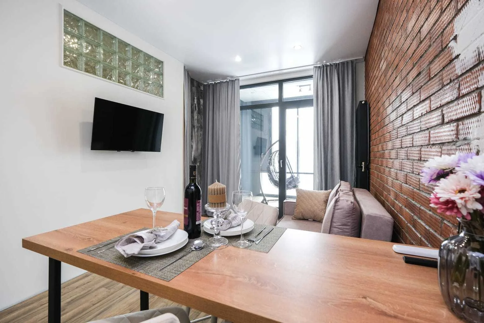 Room Hotel на Красном пр. 104