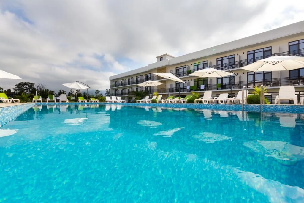 Club Resort Hotel «OASIS»