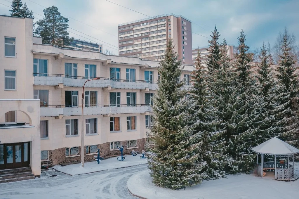 Белые ключи