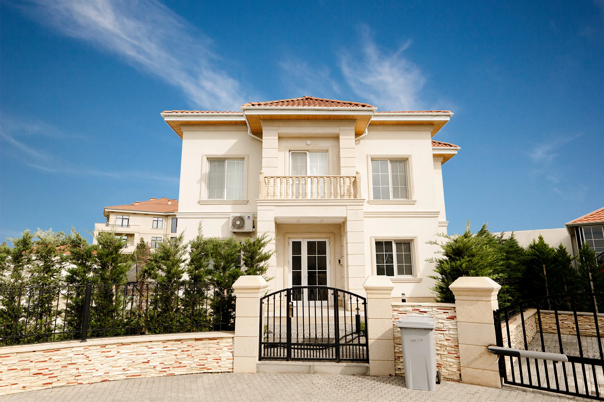 Villas (Sea Breeze)
