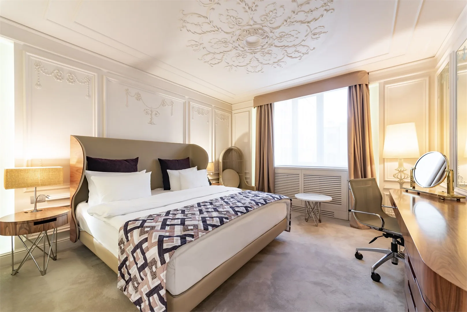 Crown Hotel St. Petersburg