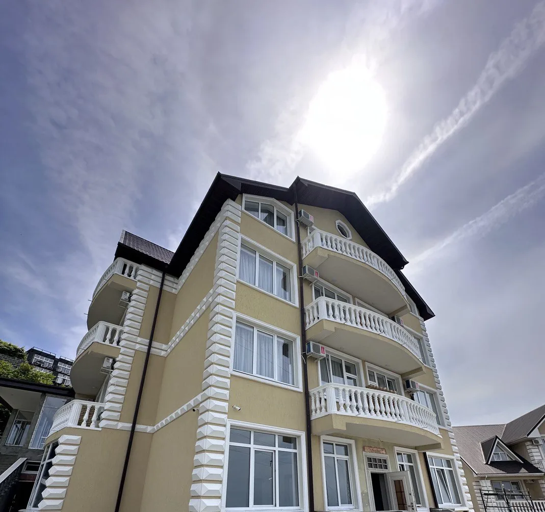 ANI LOO HOTEL