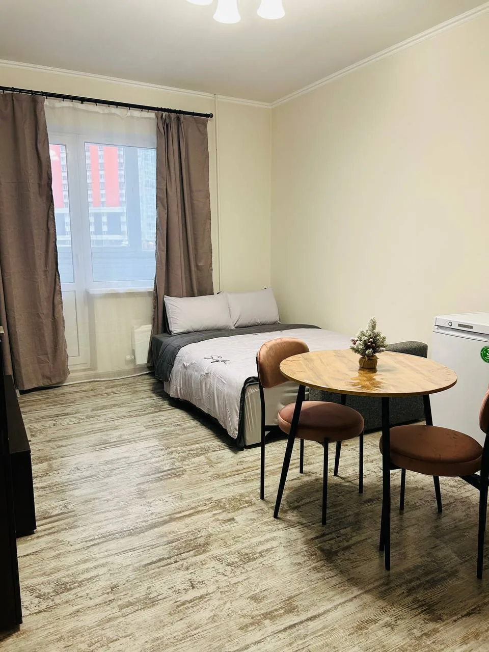 LifeApartments Трехсвятская 6