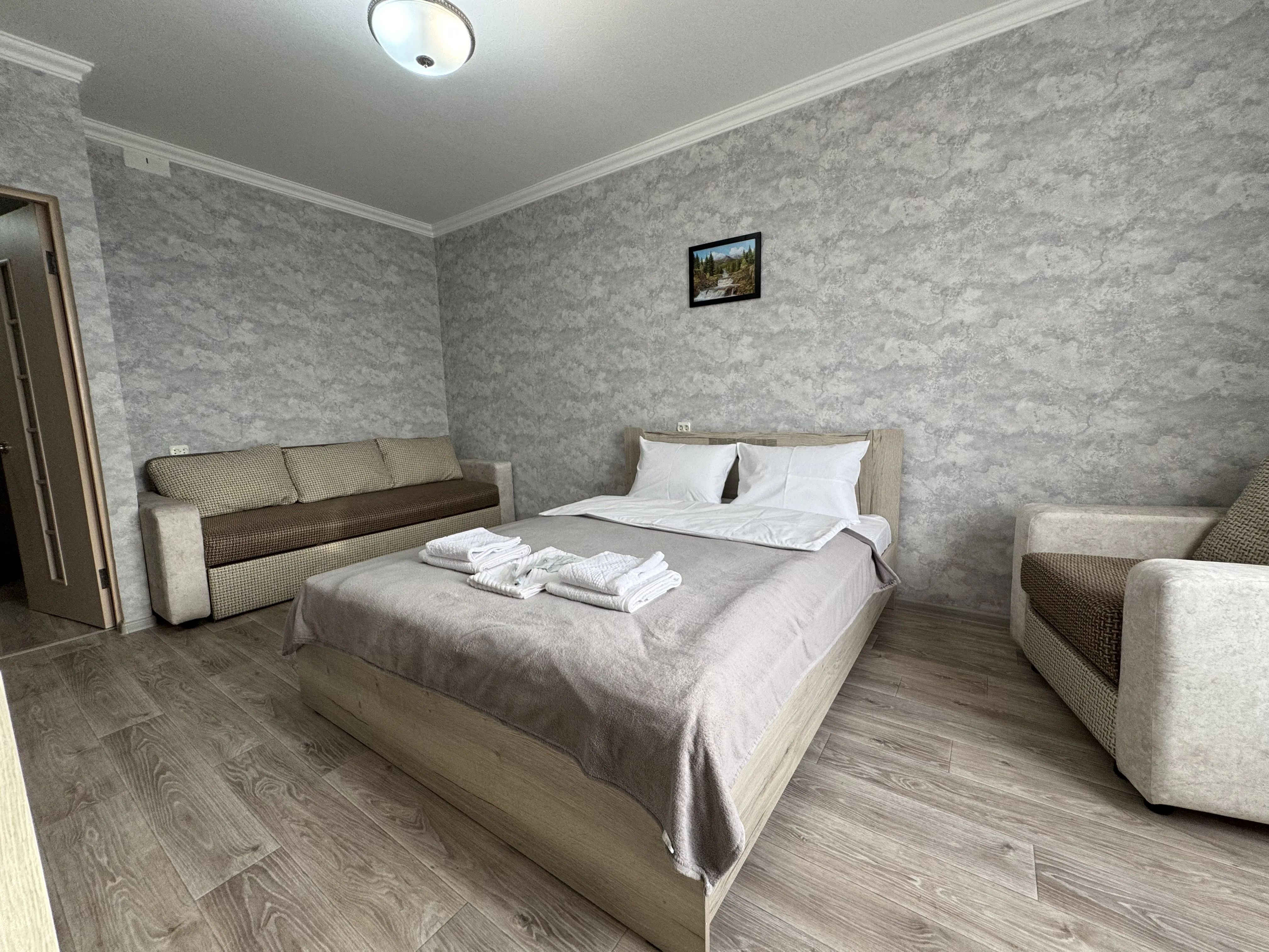 Апартаенты по ул Кисловодская,24А, корп.8,кв.64)