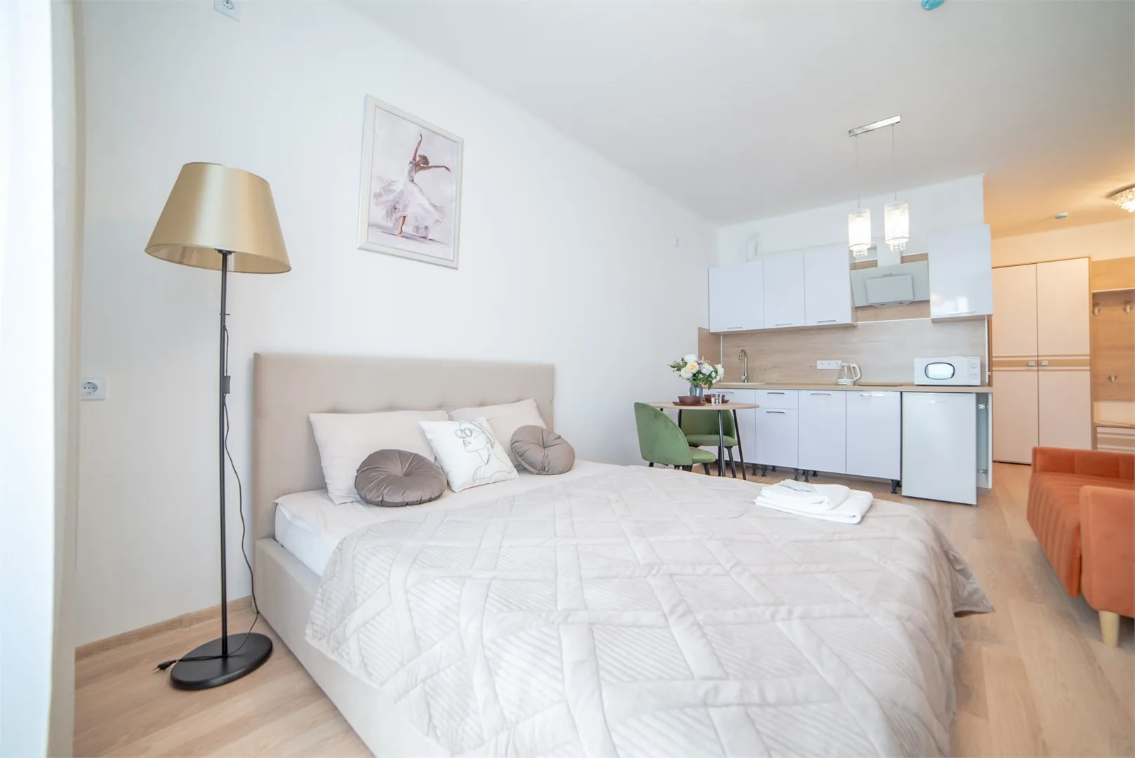 BeGuest на Репина 77