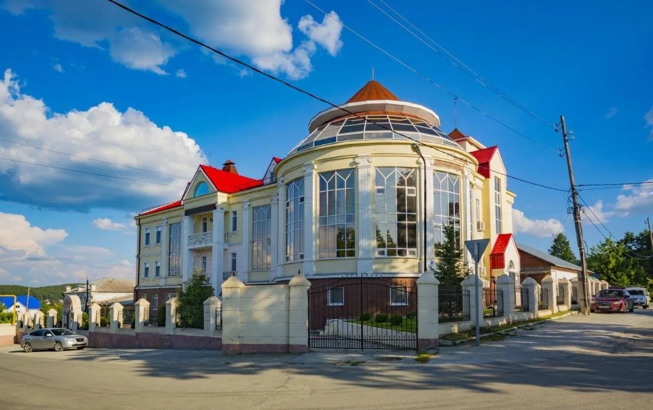 Смирновъ