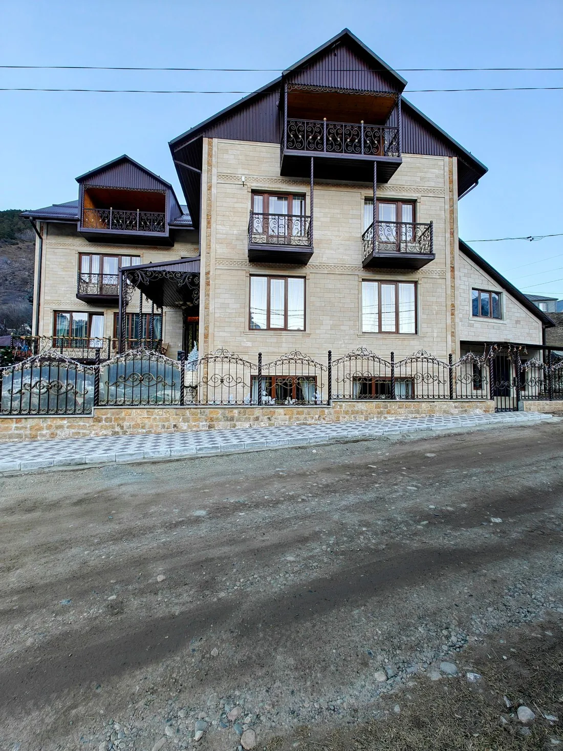 Golden house (Теберда)