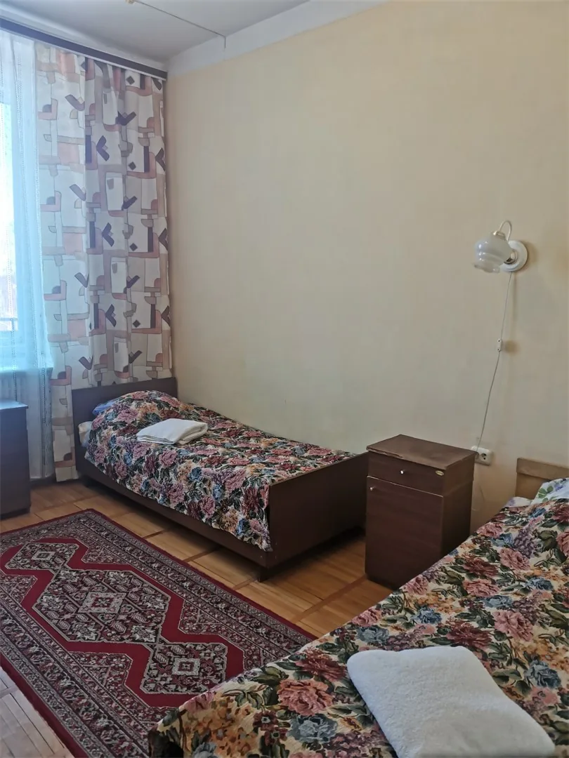 2-местный  номер эконом категории (5,6 этаж) 13 кв.м.
