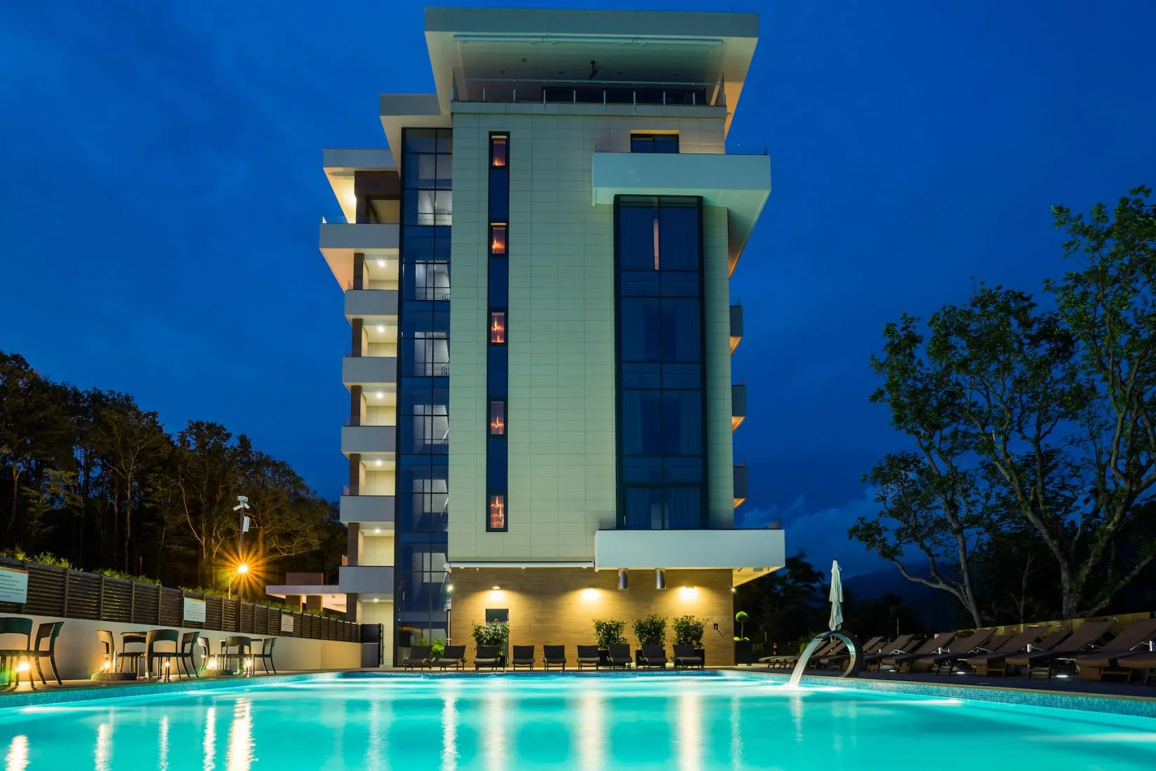 Hidens Hotel 4* (Небуг)